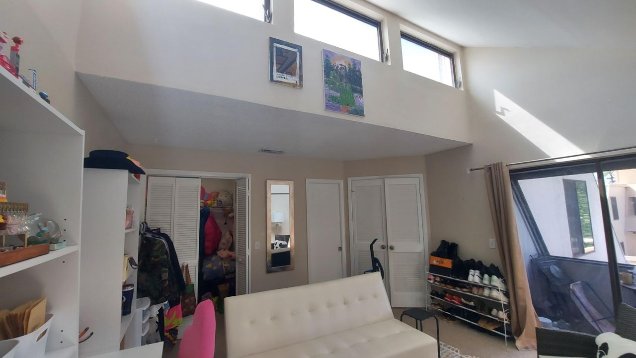 For Sale: $288,000 (3 beds, 2 baths, 1764 Square Feet)