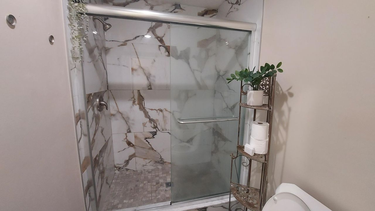 For Sale: $288,000 (3 beds, 2 baths, 1764 Square Feet)