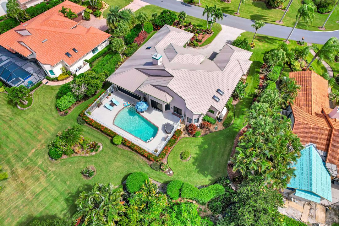 For Sale: $875,000 (4 beds, 4 baths, 2979 Square Feet)