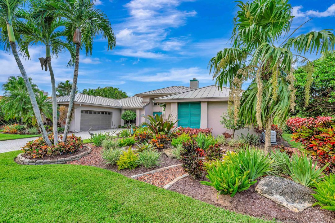 For Sale: $875,000 (4 beds, 4 baths, 2979 Square Feet)