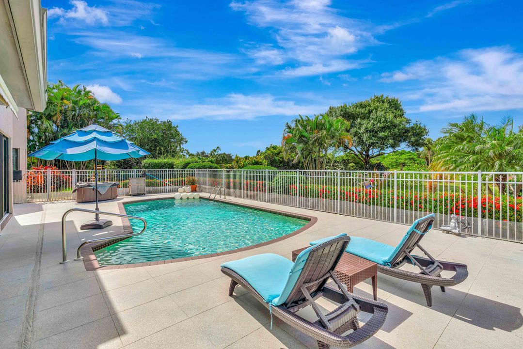 For Sale: $875,000 (4 beds, 4 baths, 2979 Square Feet)