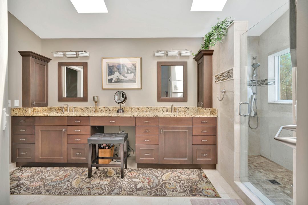 For Sale: $875,000 (4 beds, 4 baths, 2979 Square Feet)