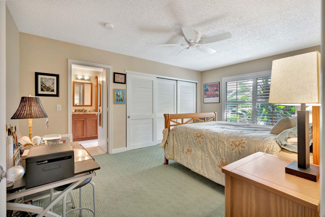 For Sale: $875,000 (4 beds, 4 baths, 2979 Square Feet)