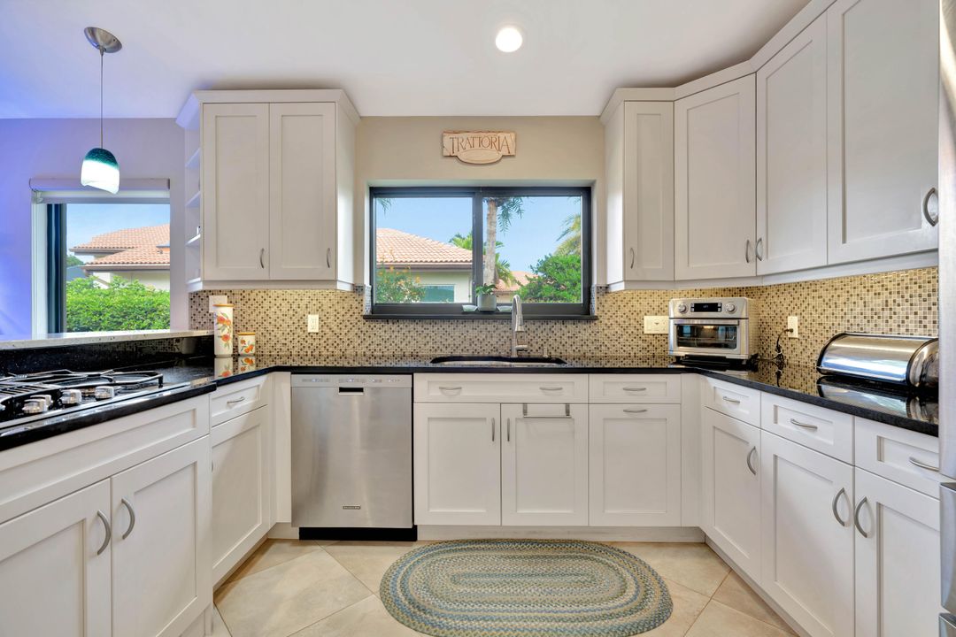 For Sale: $875,000 (4 beds, 4 baths, 2979 Square Feet)