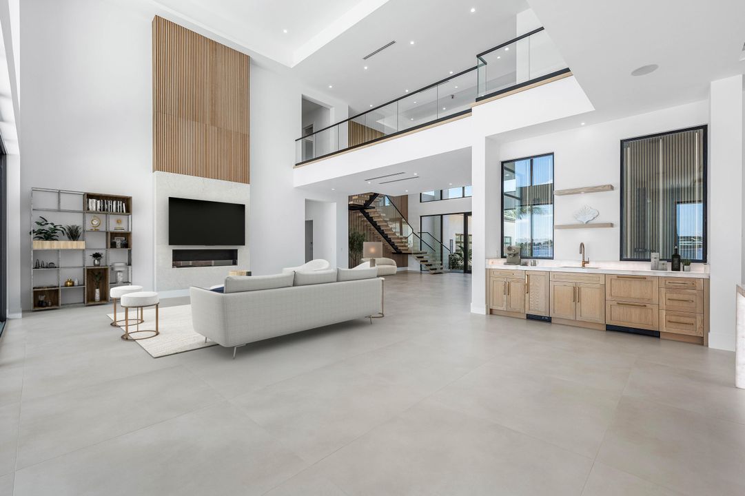 For Sale: $16,950,000 (5 beds, 6 baths, 9137 Square Feet)