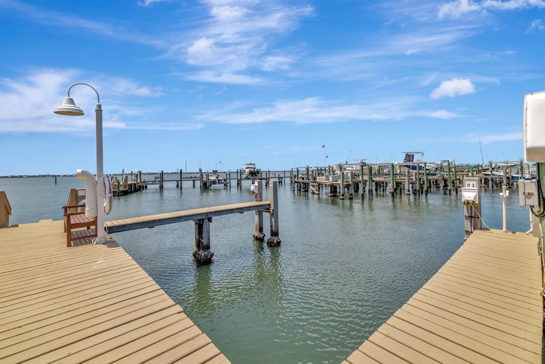 For Rent: $7,500 (2 beds, 2 baths, 1394 Square Feet)