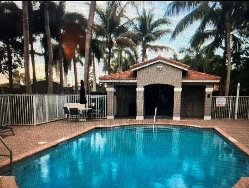 For Sale: $530,000 (3 beds, 2 baths, 1876 Square Feet)