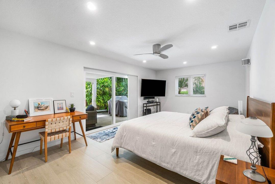 For Rent: $9,500 (3 beds, 2 baths, 1907 Square Feet)