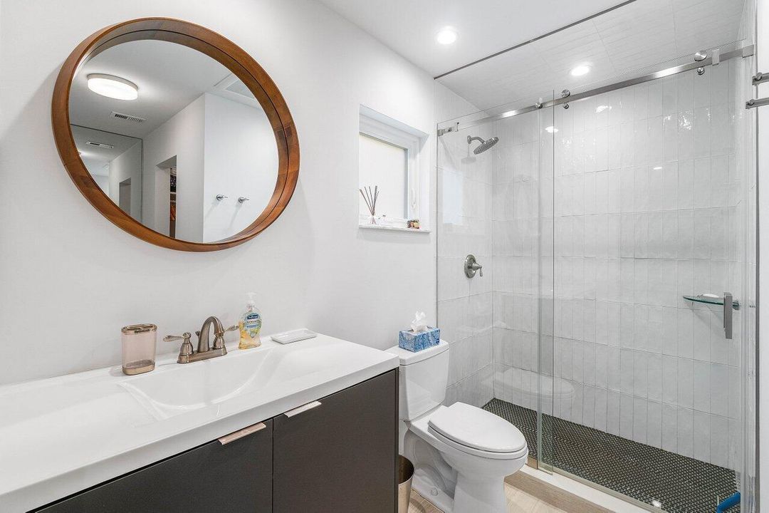 For Rent: $9,500 (3 beds, 2 baths, 1907 Square Feet)