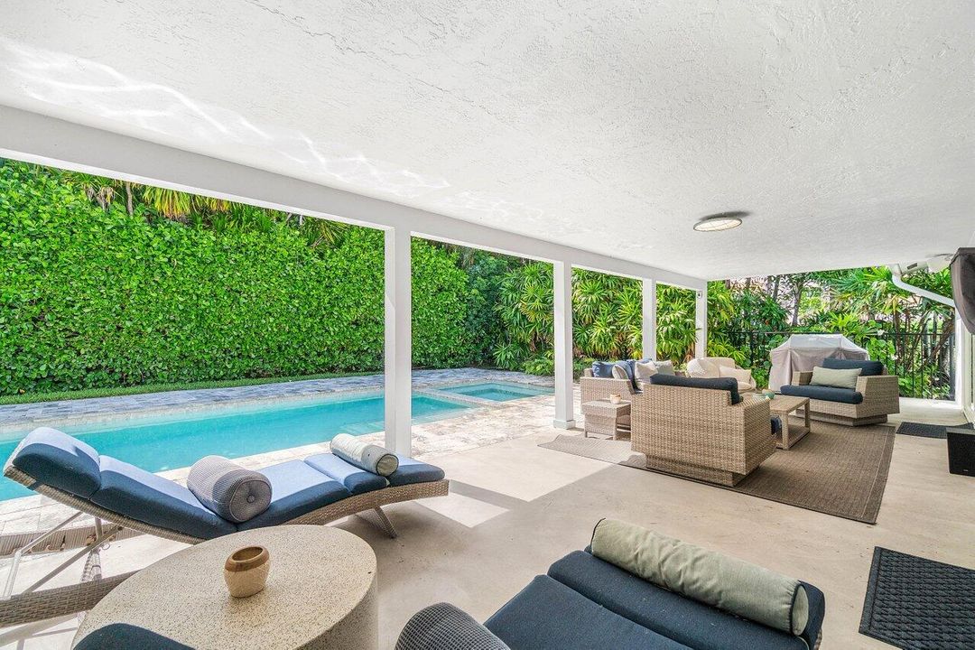 For Rent: $9,500 (3 beds, 2 baths, 1907 Square Feet)