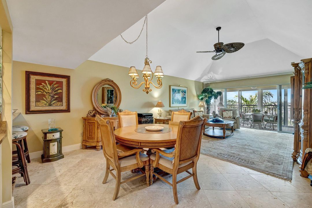 For Rent: $5,500 (2 beds, 2 baths, 1269 Square Feet)