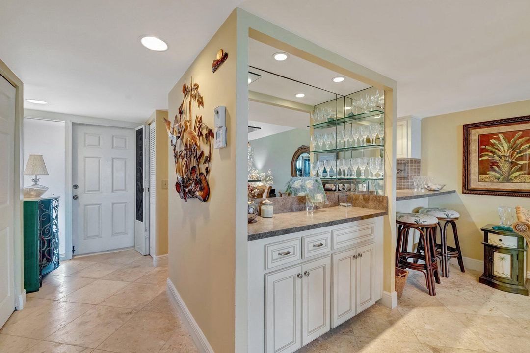 For Rent: $5,500 (2 beds, 2 baths, 1269 Square Feet)