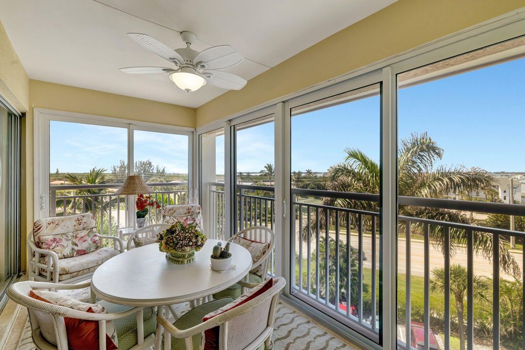 For Rent: $5,500 (2 beds, 2 baths, 1269 Square Feet)