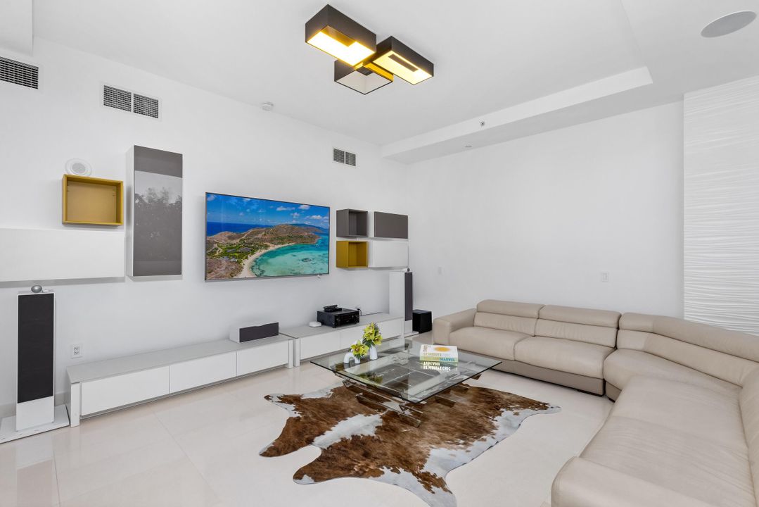 For Rent: $40,000 (4 beds, 4 baths, 4712 Square Feet)