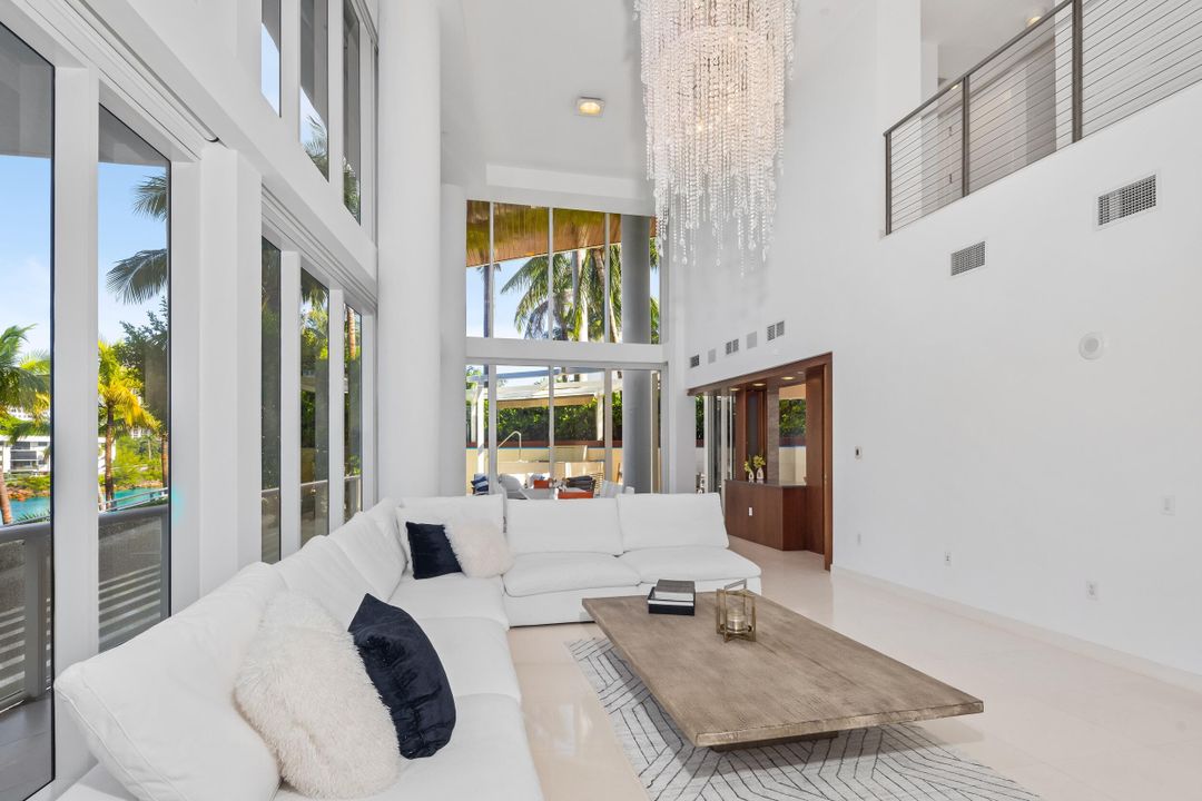 For Rent: $40,000 (4 beds, 4 baths, 4712 Square Feet)