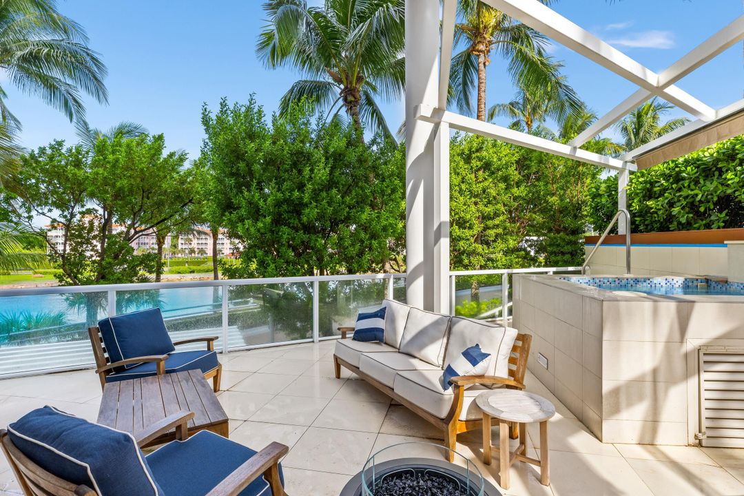 For Rent: $40,000 (4 beds, 4 baths, 4712 Square Feet)