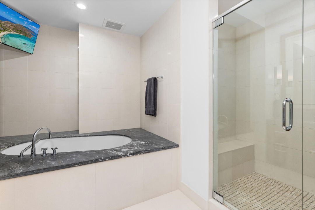 For Rent: $40,000 (4 beds, 4 baths, 4712 Square Feet)