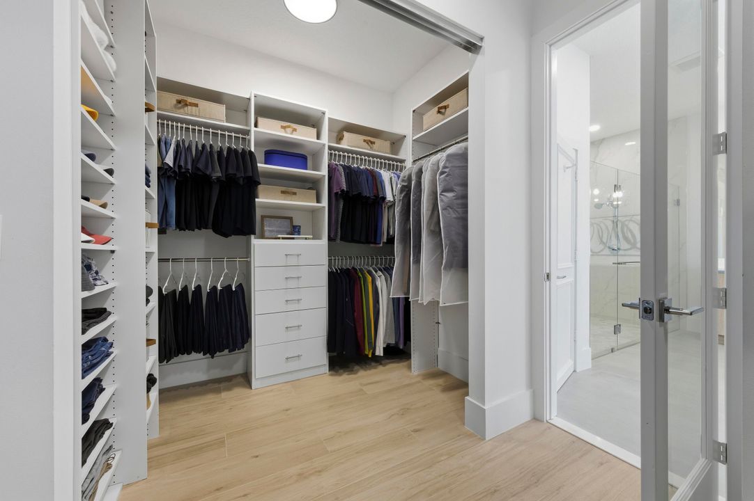 For Sale: $3,500,000 (4 beds, 4 baths, 4505 Square Feet)