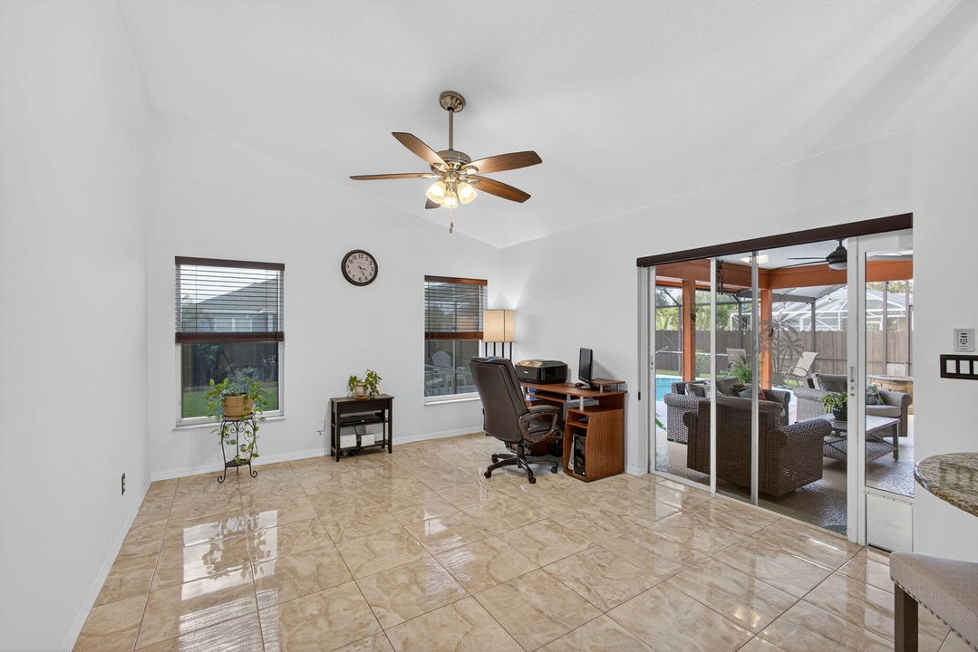 Activo con contrato: $445,000 (3 camas, 2 baños, 1626 Pies cuadrados)