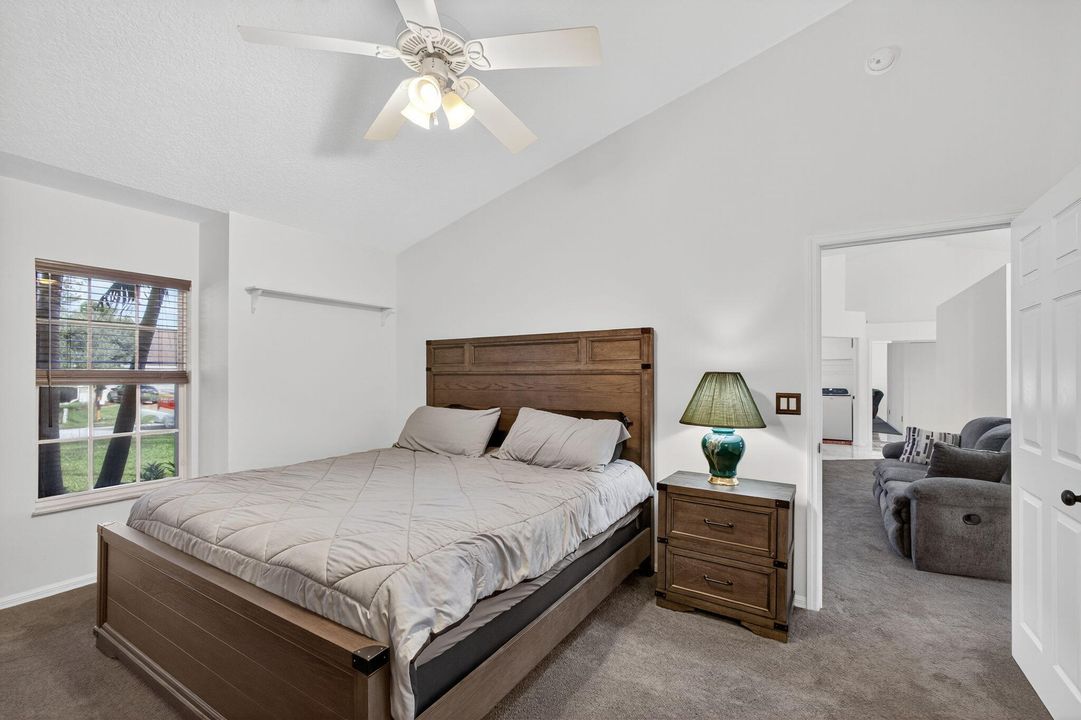 Activo con contrato: $445,000 (3 camas, 2 baños, 1626 Pies cuadrados)