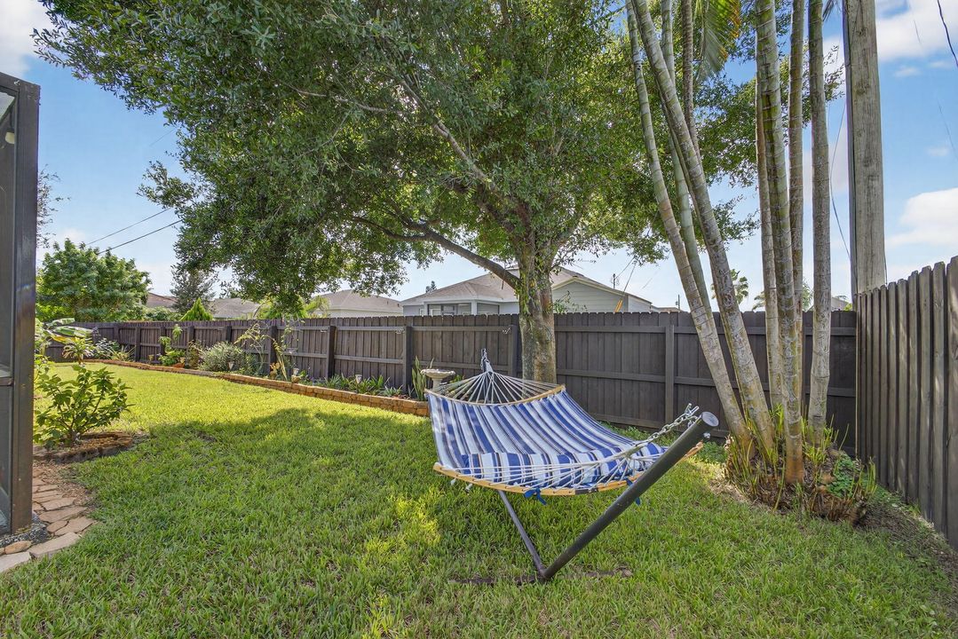 Activo con contrato: $445,000 (3 camas, 2 baños, 1626 Pies cuadrados)