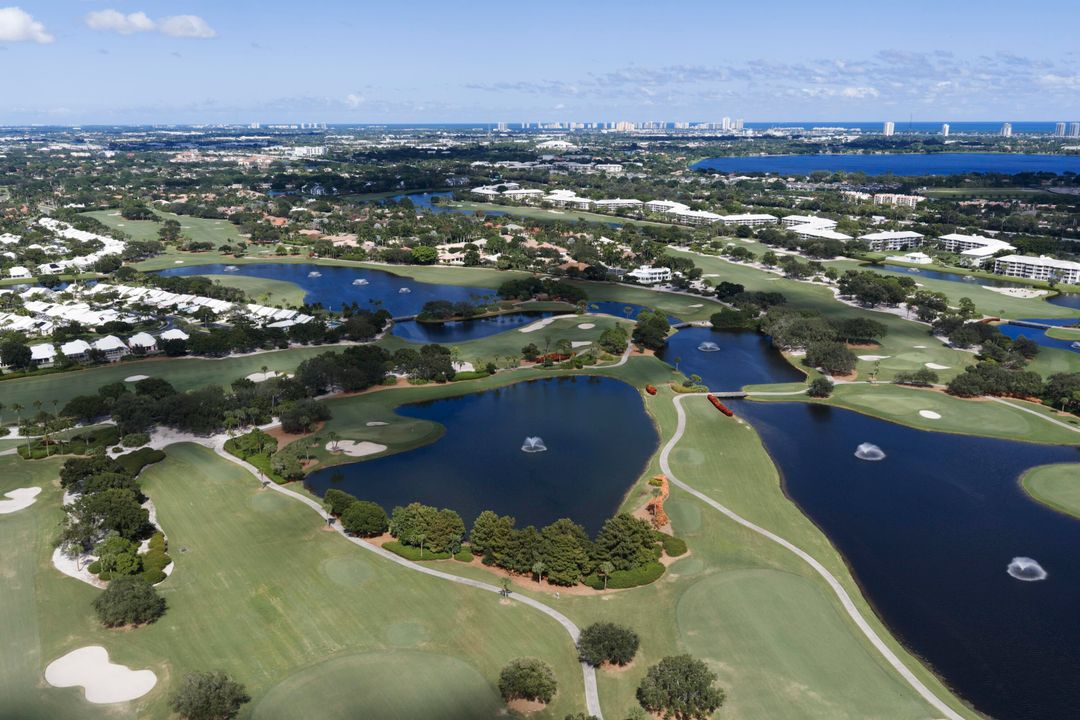 For Sale: $3,500,000 (4 beds, 4 baths, 4505 Square Feet)