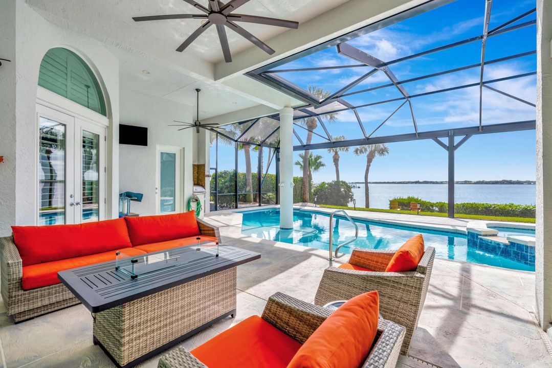 На продажу: $2,950,000 (5 спален, 7 ванн, 4825 Квадратных фут)