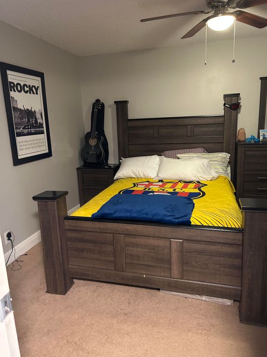 На продажу: $170,000 (2 спален, 2 ванн, 1114 Квадратных фут)