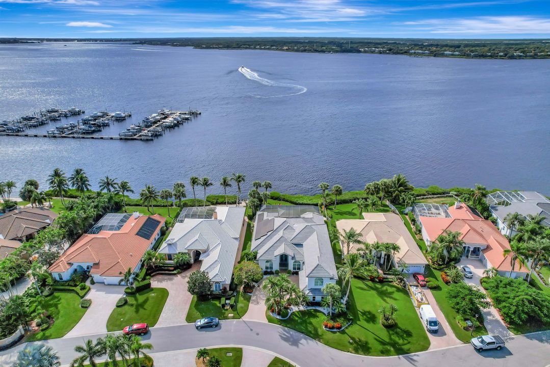 На продажу: $2,950,000 (5 спален, 7 ванн, 4825 Квадратных фут)