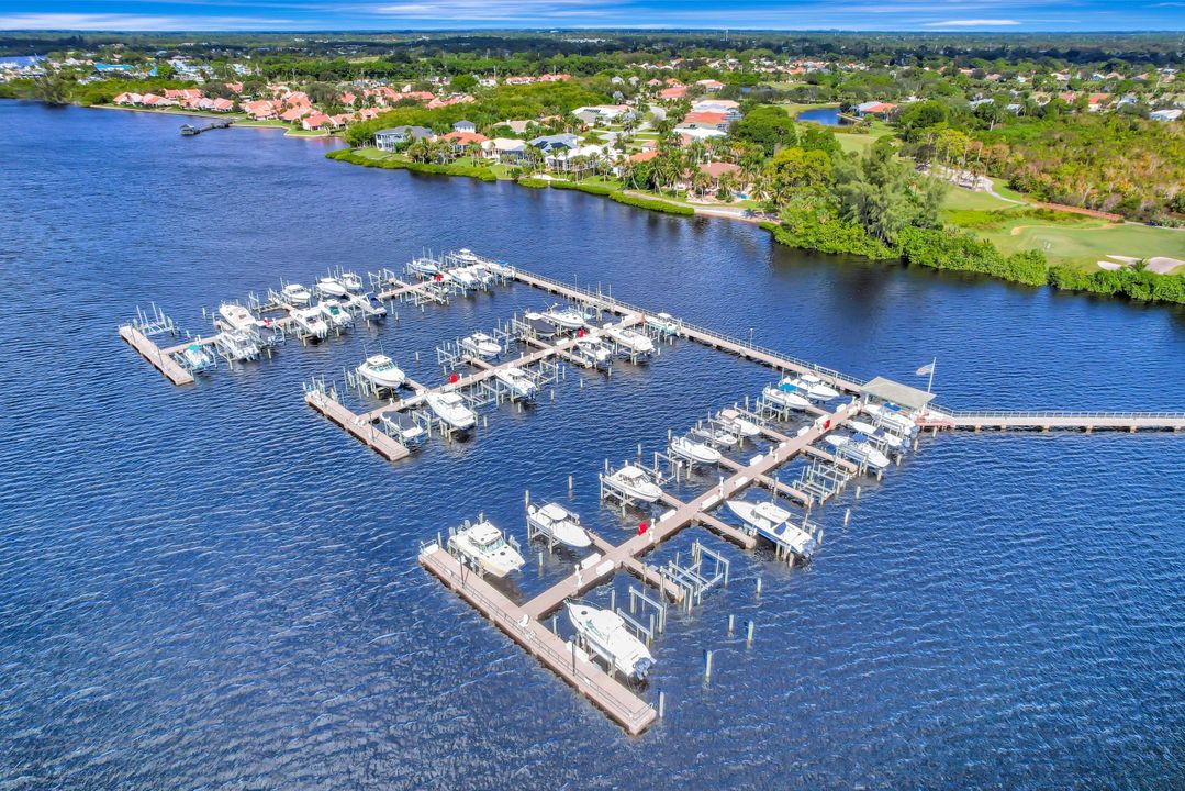 На продажу: $2,950,000 (5 спален, 7 ванн, 4825 Квадратных фут)