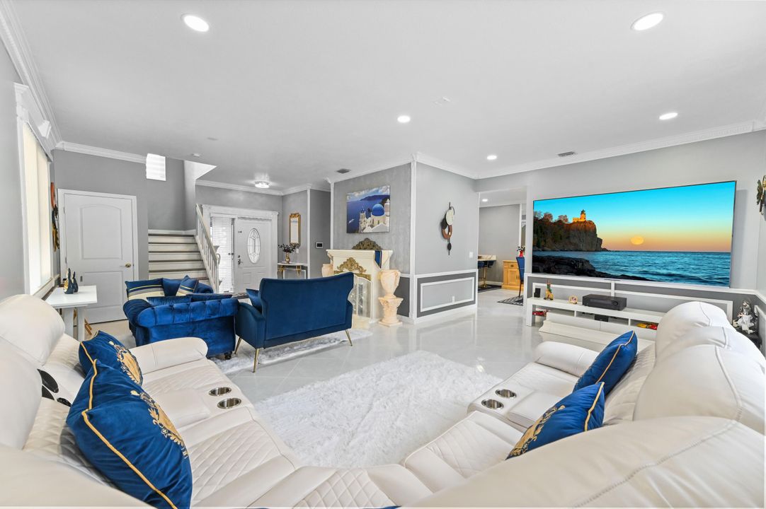 For Sale: $575,000 (4 beds, 2 baths, 2192 Square Feet)