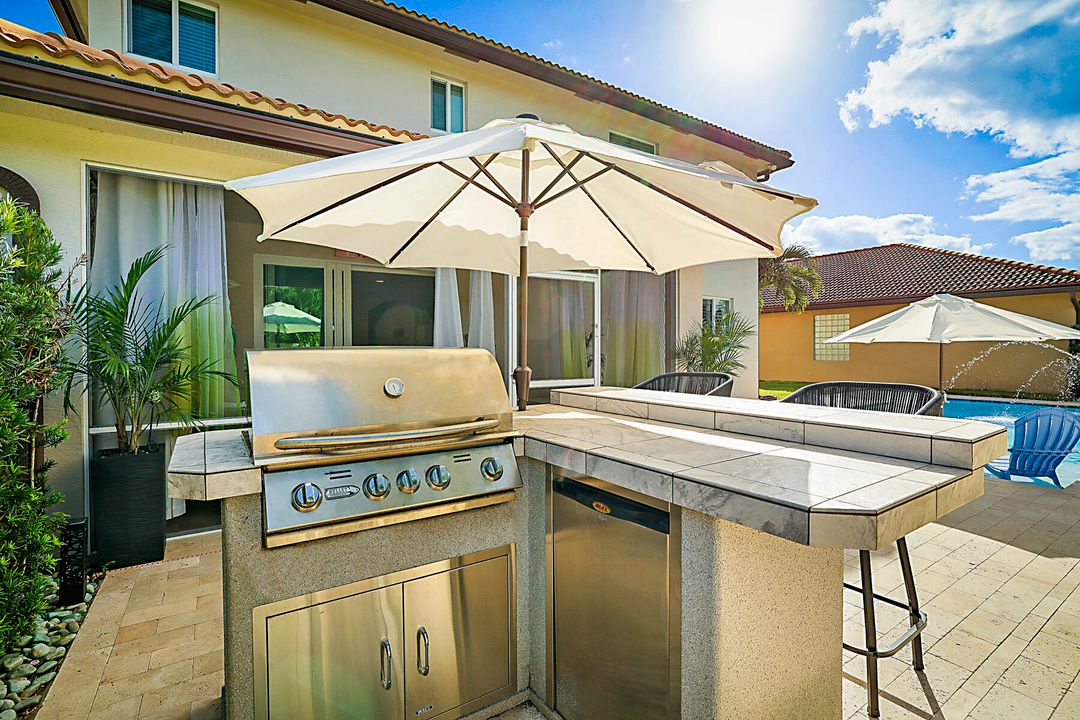 For Sale: $1,399,500 (5 beds, 4 baths, 3698 Square Feet)