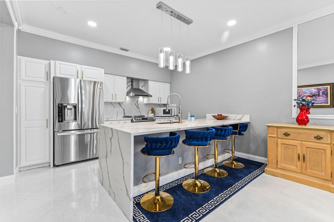 For Sale: $575,000 (4 beds, 2 baths, 2192 Square Feet)