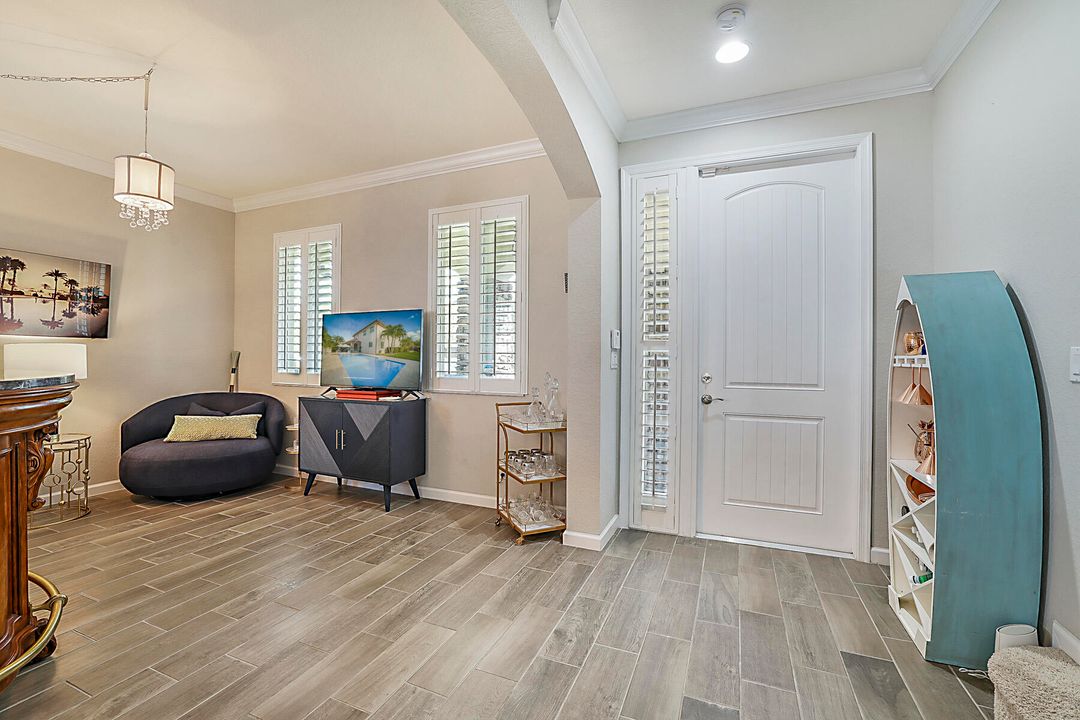 For Sale: $1,399,500 (5 beds, 4 baths, 3698 Square Feet)