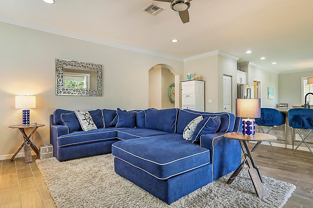 For Sale: $1,399,500 (5 beds, 4 baths, 3698 Square Feet)