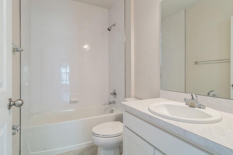 For Rent: $2,150 (3 beds, 2 baths, 1388 Square Feet)