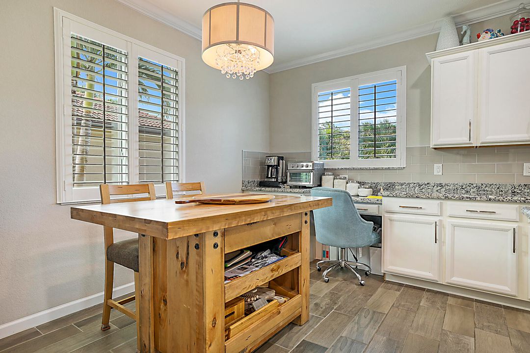 For Sale: $1,399,500 (5 beds, 4 baths, 3698 Square Feet)