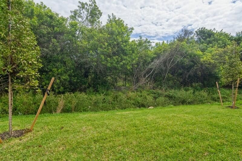 For Rent: $2,150 (3 beds, 2 baths, 1388 Square Feet)