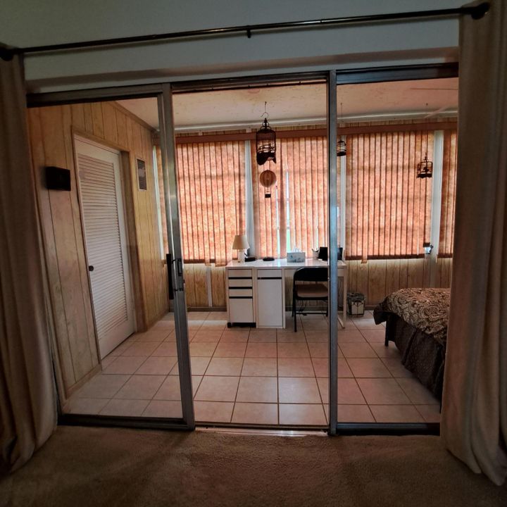 Active With Contract: $1,500 (1 beds, 1 baths, 837 Square Feet)