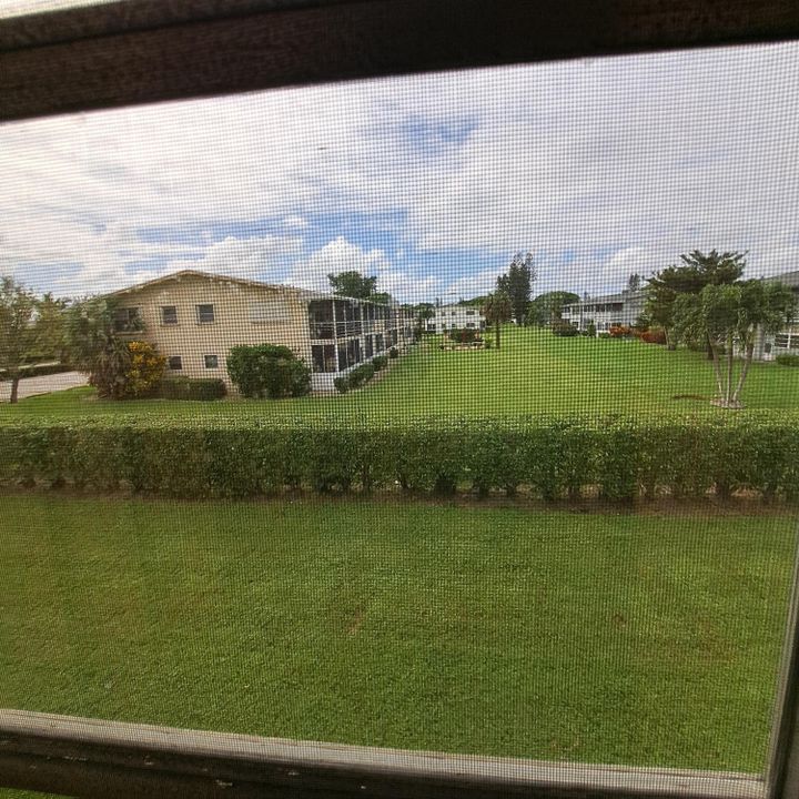 Active With Contract: $1,500 (1 beds, 1 baths, 837 Square Feet)