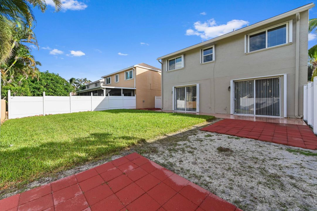 For Sale: $575,000 (4 beds, 2 baths, 2192 Square Feet)