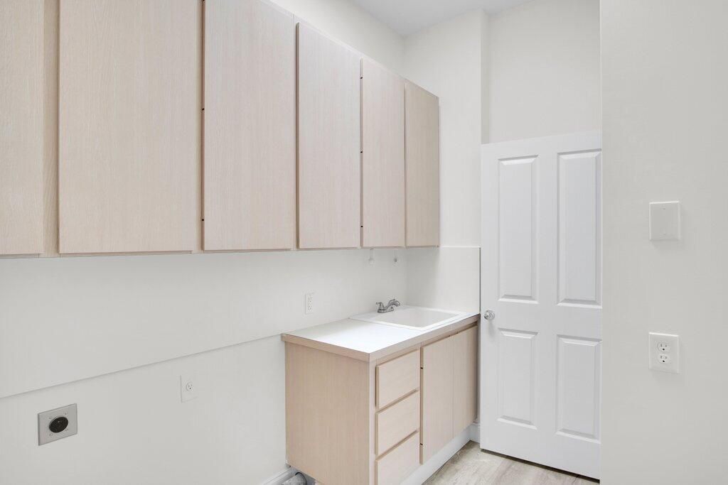 For Sale: $424,900 (3 beds, 2 baths, 1849 Square Feet)