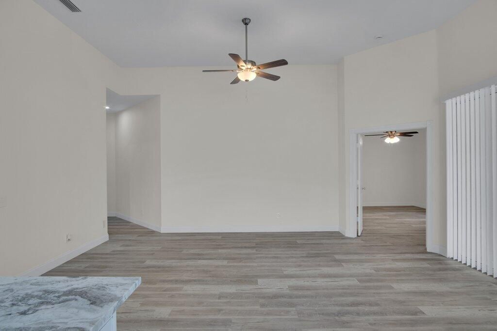 For Sale: $424,900 (3 beds, 2 baths, 1849 Square Feet)