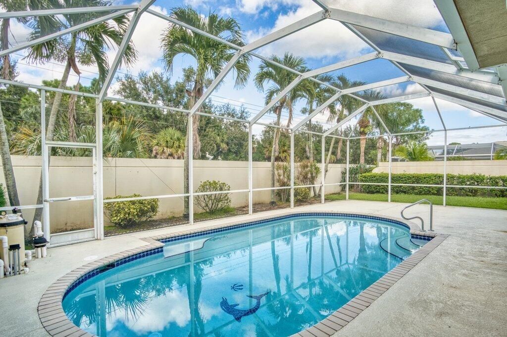 For Sale: $424,900 (3 beds, 2 baths, 1849 Square Feet)