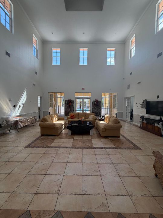 Active With Contract: $599,000 (3 beds, 3 baths, 1908 Square Feet)