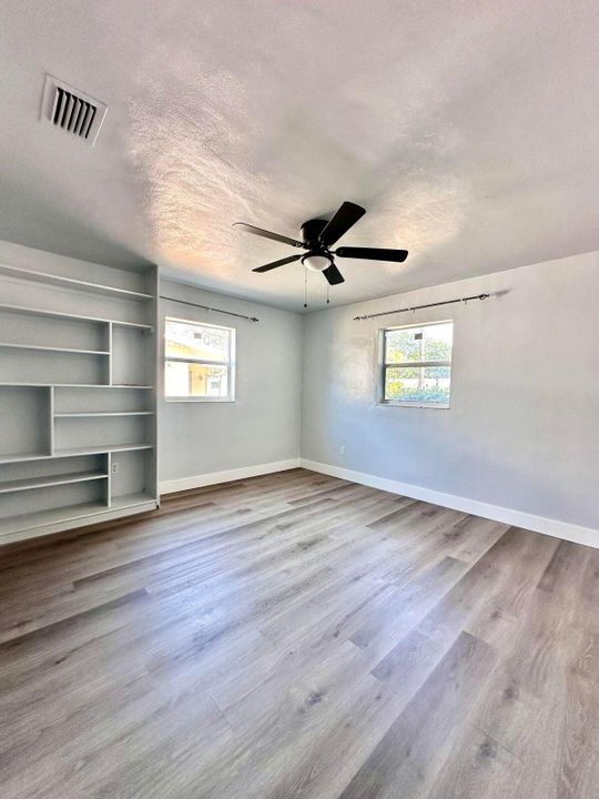 For Sale: $430,000 (4 beds, 2 baths, 2048 Square Feet)