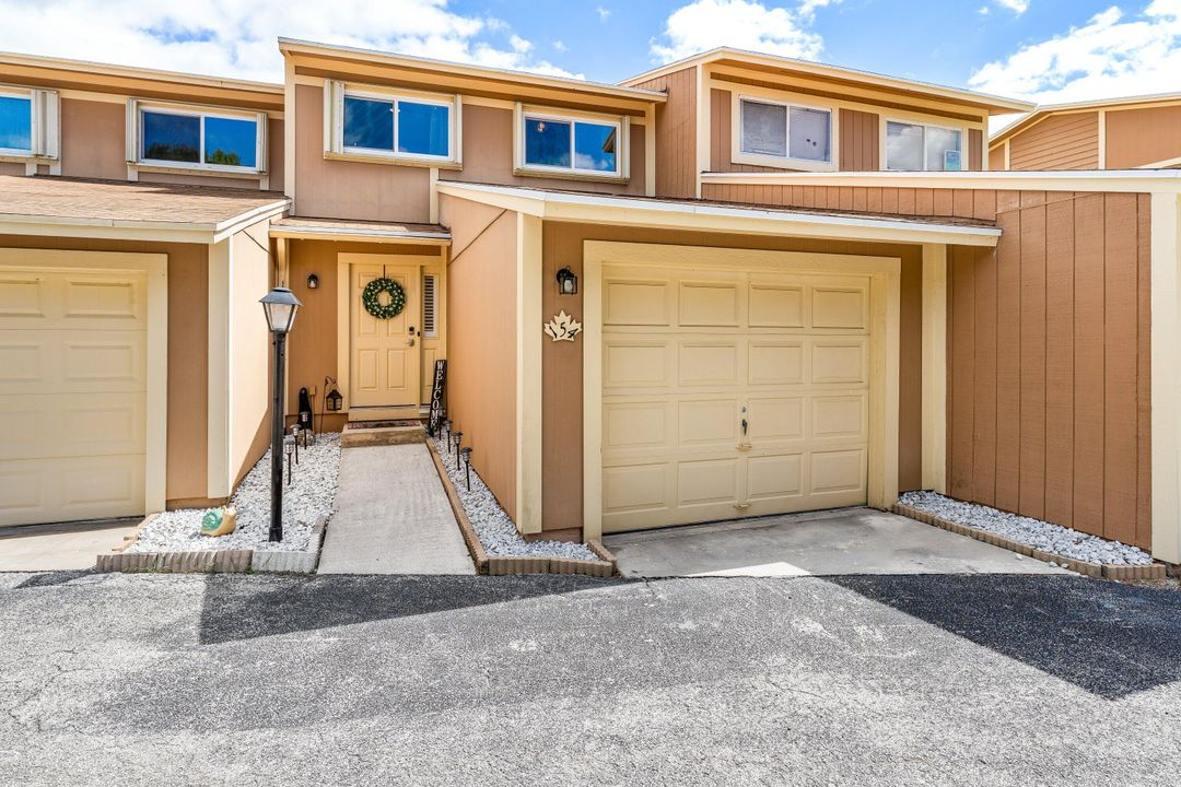 Activo con contrato: $415,000 (3 camas, 2 baños, 1620 Pies cuadrados)