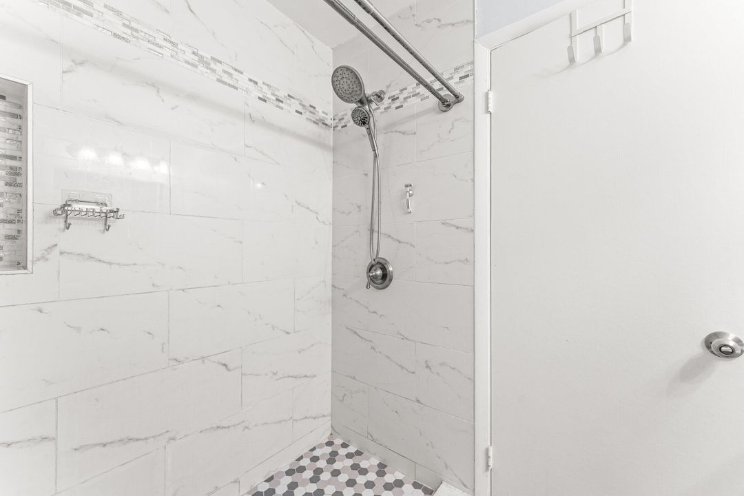 Activo con contrato: $415,000 (3 camas, 2 baños, 1620 Pies cuadrados)