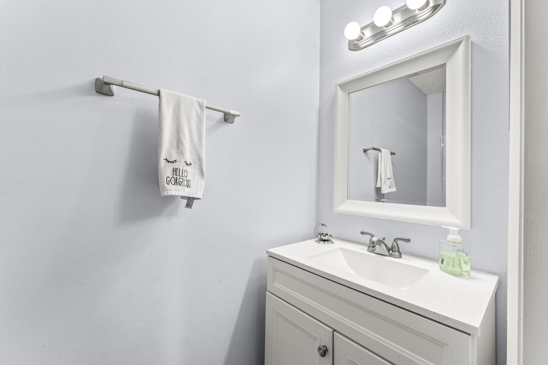 Activo con contrato: $415,000 (3 camas, 2 baños, 1620 Pies cuadrados)