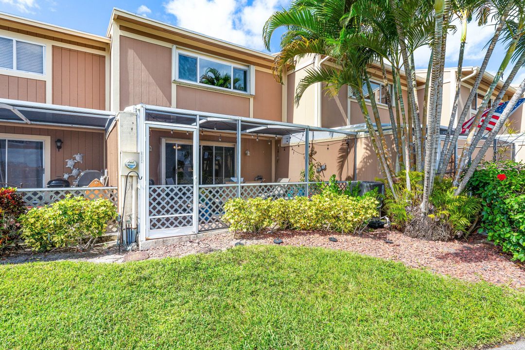 Activo con contrato: $415,000 (3 camas, 2 baños, 1620 Pies cuadrados)